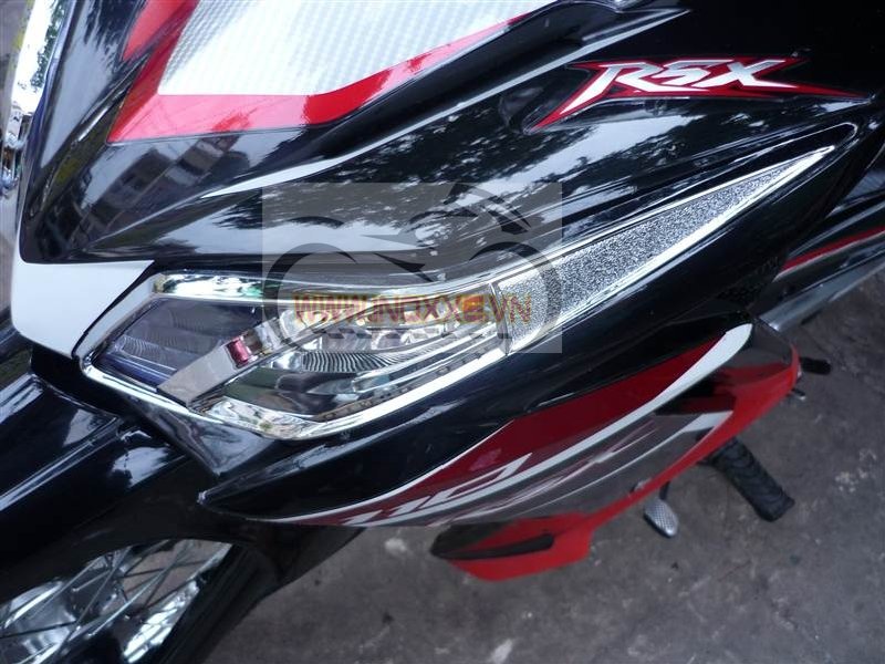 Đồ chơi xe RSX 2012 - Xi nhan trước 